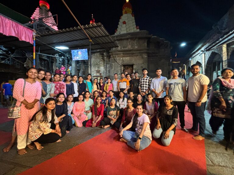 Glimpses of Industrial Visit cum Academic Trip at Mahalaxmi Temple