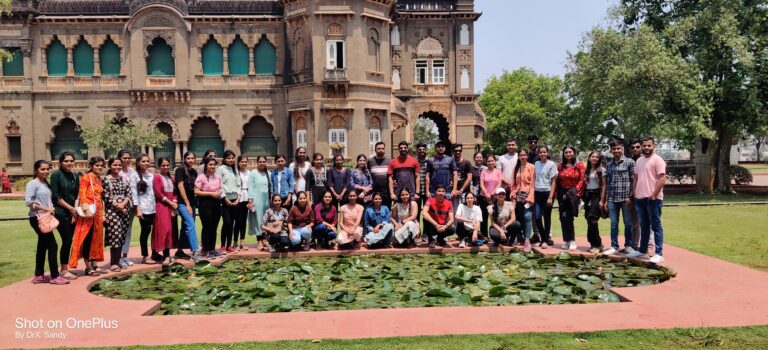 Glimpses of Industrial Visit cum Academic Trip at Shahu Palace